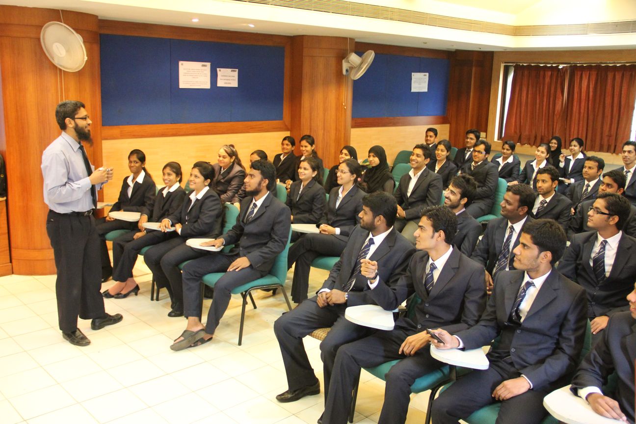 Air-conditioned Seminar Classroom